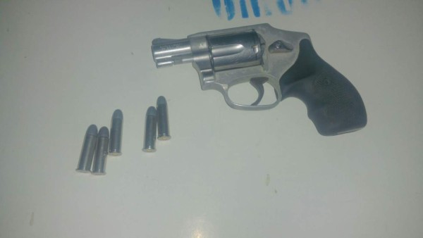 Capturan a joven por el delito de portación ilegal de arma de fuego